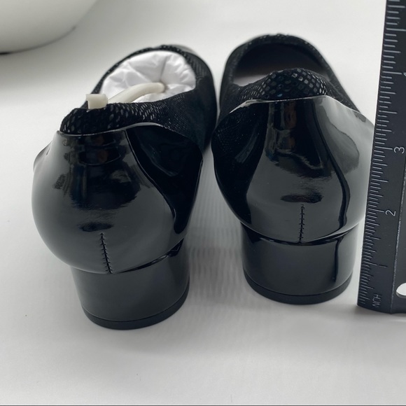 TROTTERS Women's Daisy Pump in black mini dots size 7M NIB. - Picture 3 of 6